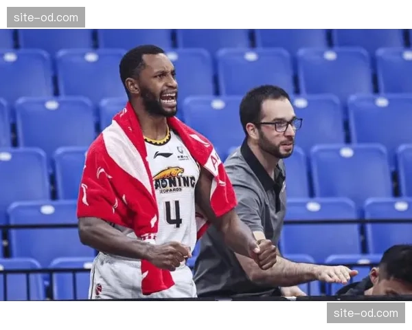 上海弗格古德温双外援：关键时刻得分稳定性的节奏保障